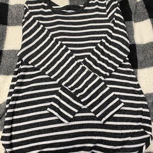 Long sleeve striped tee